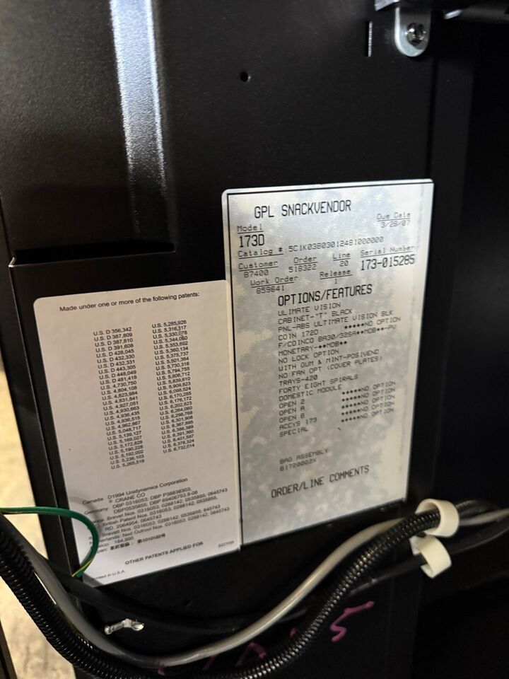 Crane-GPL-173-Drink-Vending-Machine-5.jpg